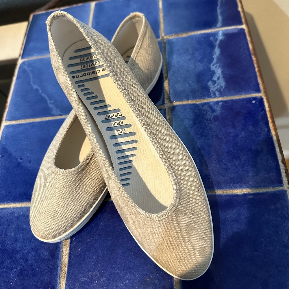 Liz Claiborne Sunny Side Canvas Flats - Flax Color - sz 7.5M